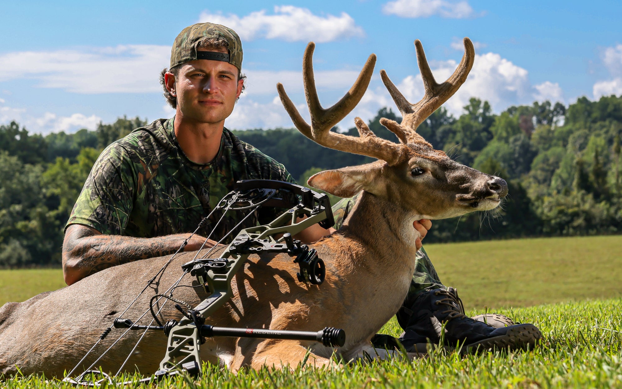 Bow Hunting TN Velvet Bucks with Sean Stemaly & Country Outdoors